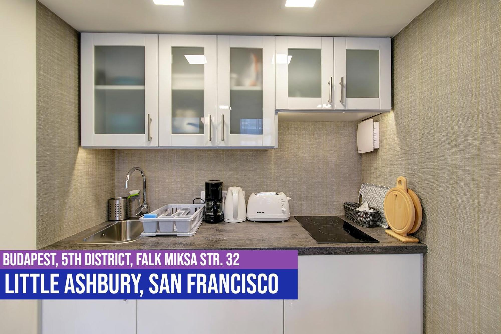 Little Americas Ashbury San Francisco Apartment Budapest Bagian luar foto